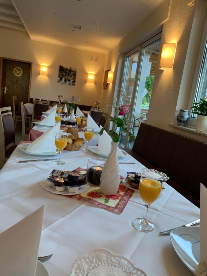 Zum Weissen Ross Hotel ลิมบวร์ก อัน แดร์ ลาน ภายนอก รูปภาพ